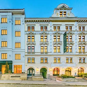 4* Hotel Josefshof Am Rathaus